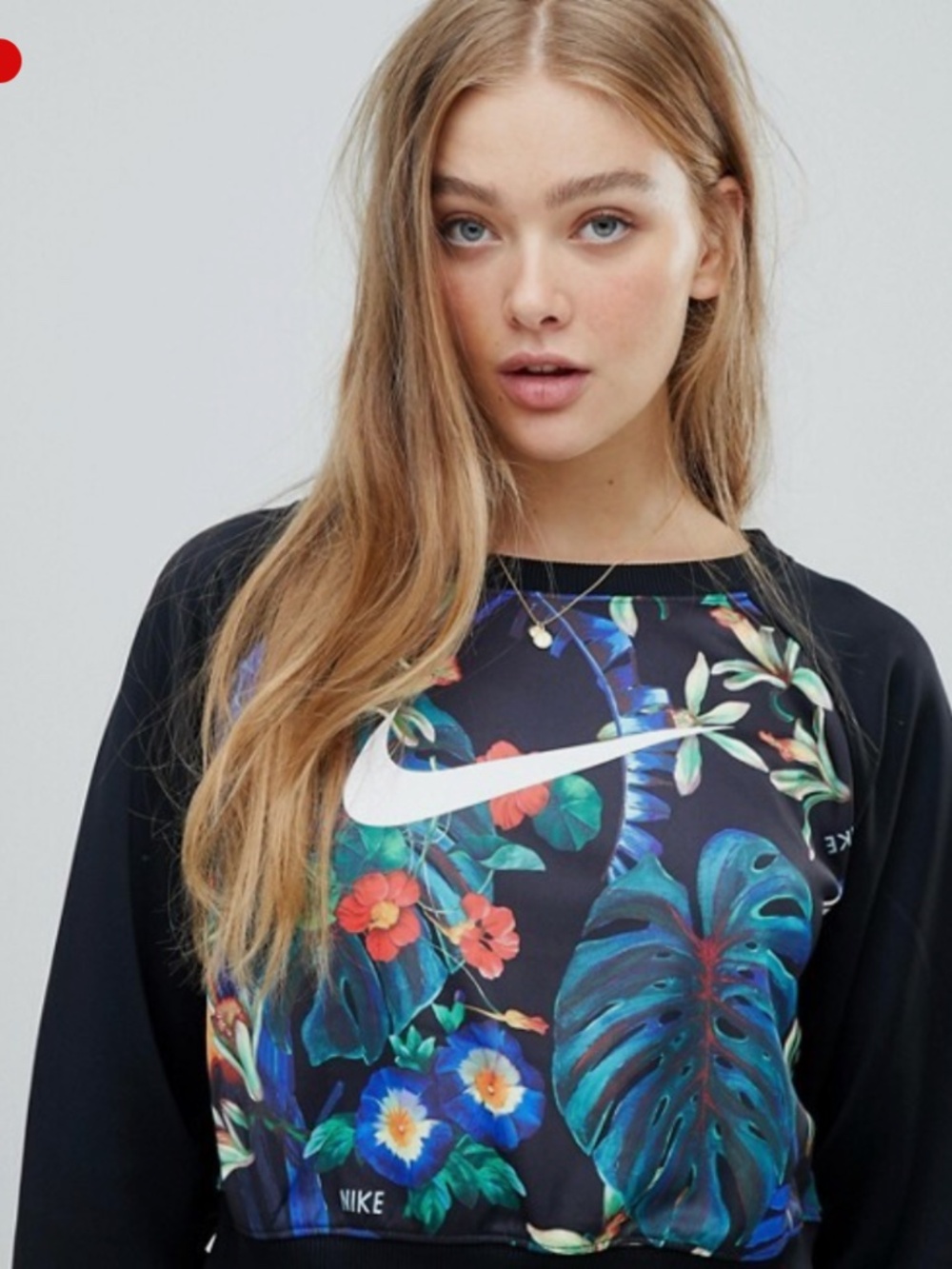 Nike Women's NWT Sportswear Print Crew AQ9722-010 in Black in Size Medium